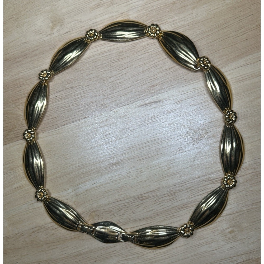 Monet‎ Ribbon Rosette Link Necklace Exceptional Early Vintage Bright Gold Plate